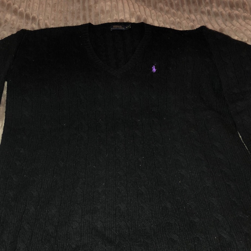 Polo Ralph Lauren merino cashmere v neck. EUC.
